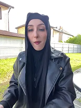 LuxBrunette  online show from 04/21/26, 05:14