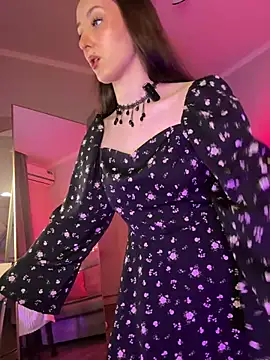 LuxBrunette  online show from 04/17/26, 05:10