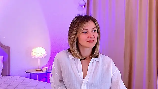 EmeraldGlow online show from 02/08/26, 02:59