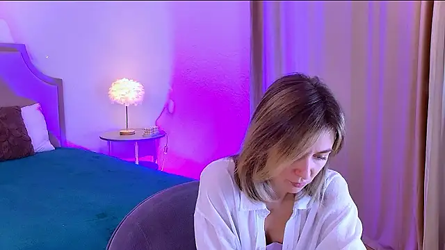 EmeraldGlow online show from 01/15/26, 02:42