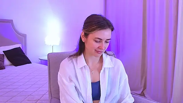 Snapshot of EmeraldGlow chatting on 03/31/26, 03:25 EmeraldGlow online show from 03/31/26, 03:25