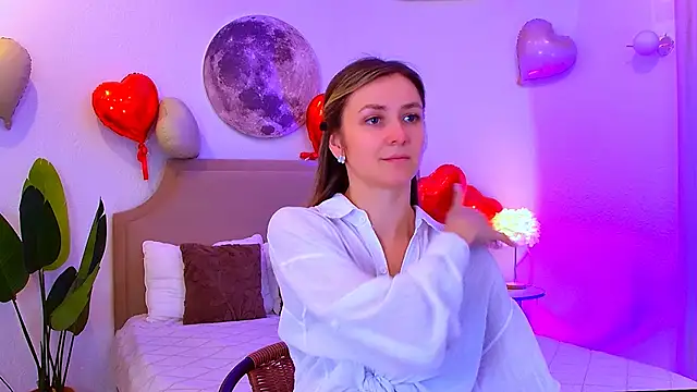 EmeraldGlow online show from 02/15/26, 02:49