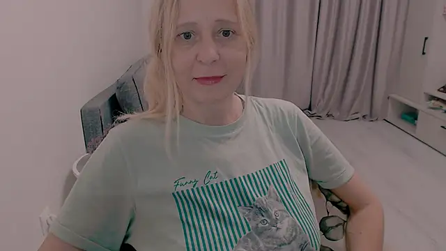 MiLenaMilf online show from 10/25/25, 03:49