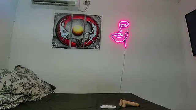 Maya Nova online show from 01/09/26, 03:24