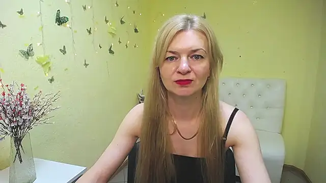 Snapshot of MelissaTyler chatting on 05/13/26, 11:17 MelissaTyler online show from 05/13/26, 11:17