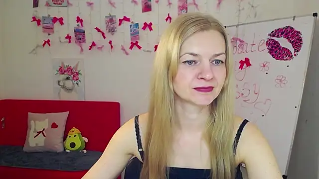 Snapshot of MelissaTyler chatting on 05/06/26, 11:14 MelissaTyler online show from 05/06/26, 11:14