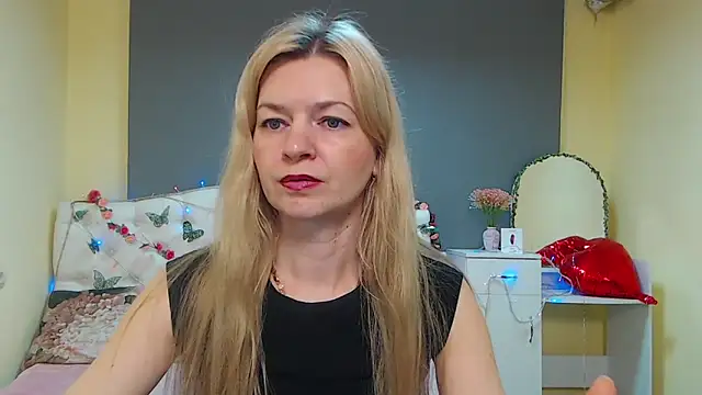 Snapshot of MelissaTyler chatting on 04/19/26, 05:19 MelissaTyler online show from 04/19/26, 05:19