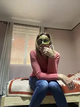 SexyMamiVee online show from 04/12/26, 08:17