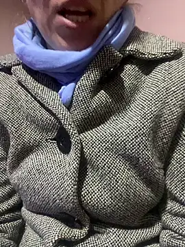 SexyMamiVee online show from 01/13/26, 09:35