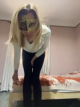 SexyMamiVee online show from 04/11/26, 07:16