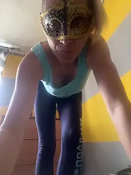 SexyMamiVee online show from 04/19/26, 12:17