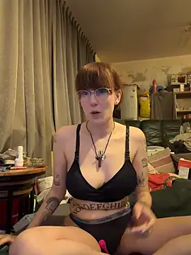 MisterandNiffyNoon online show from 02/14/26, 07:25