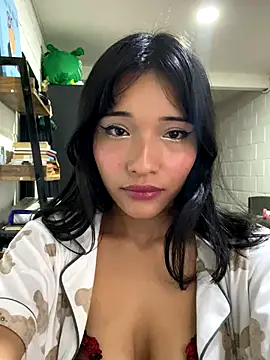 kittylove18  online show from 12/22/25, 05:24