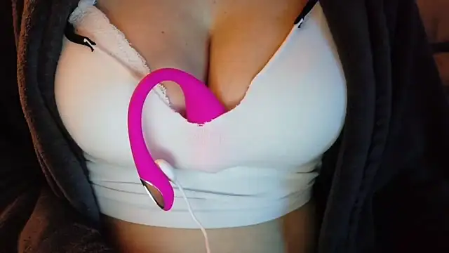 sexymilena9 online show from 03/26/26, 11:13