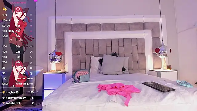 ElenaWatsonn online show from 03/04/26, 07:54