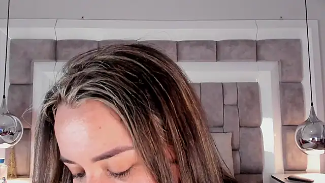 ElenaWatsonn online show from 02/05/26, 07:53