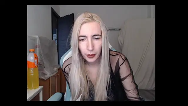 BarbieBlondieGirl online show from 03/06/26, 04:57