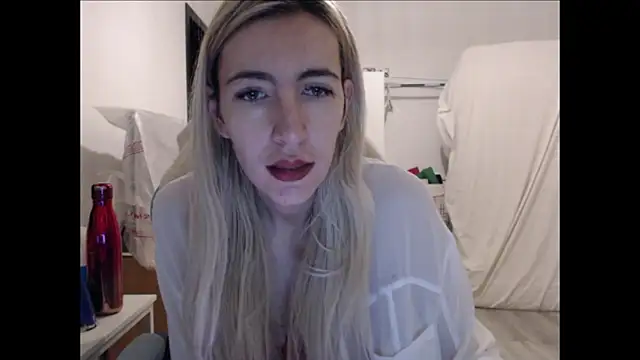 BarbieBlondieGirl online show from 02/23/26, 06:41