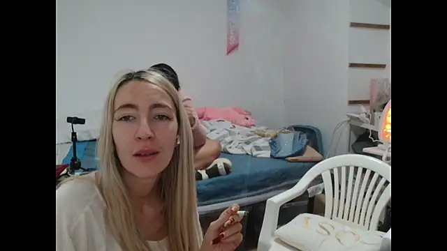 BarbieBlondieGirl online show from 01/09/26, 12:39