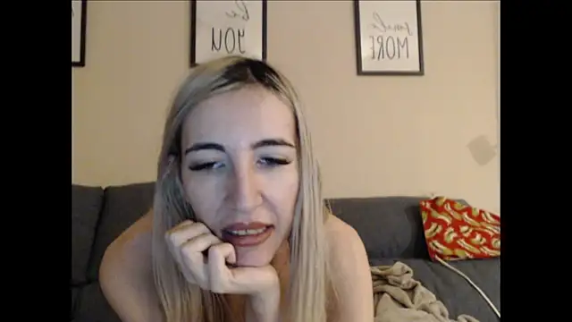BarbieBlondieGirl online show from 05/24/26, 10:31