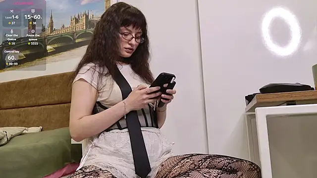 Mirellune online show from 05/31/26, 06:20