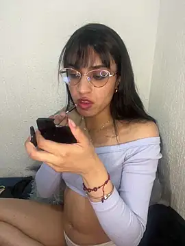 Snapshot of ValentinaEvanz chatting on 04/09/26, 11:33 ValentinaEvanz online show from 04/09/26, 11:33