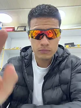 Snapshot of Latin_Paisa_Boy chatting on 02/12/26, 07:35 Latin Paisa Boy online show from 02/12/26, 07:35