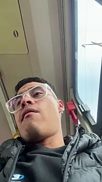 Snapshot of Latin_Paisa_Boy chatting on 02/16/26, 01:10 Latin Paisa Boy online show from 02/16/26, 01:10