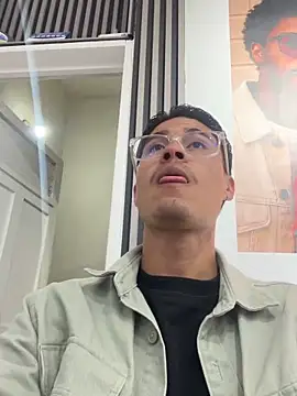 Latin Paisa Boy online show from 03/16/26, 10:23