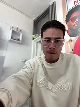 Latin Paisa Boy online show from 03/13/26, 08:36