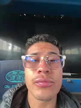 Latin Paisa Boy online show from 04/18/26, 04:53