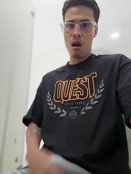 Latin Paisa Boy online show from 04/11/26, 07:06