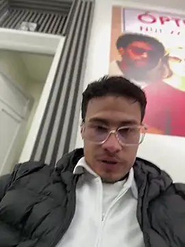 Latin Paisa Boy online show from 05/05/26, 12:02