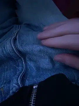 Snapshot of LittleGuy_2007 chatting on 02/08/26, 11:02 LittleGuy 2007 online show from 02/08/26, 11:02