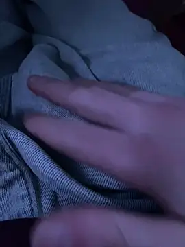 Snapshot of LittleGuy_2007 chatting on 02/09/26, 09:24 LittleGuy 2007 online show from 02/09/26, 09:24