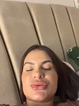 Irina Velvett online show from 04/21/26, 02:36