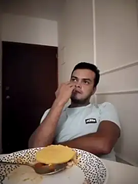 soytorres92 online show from 07/06/26, 04:52