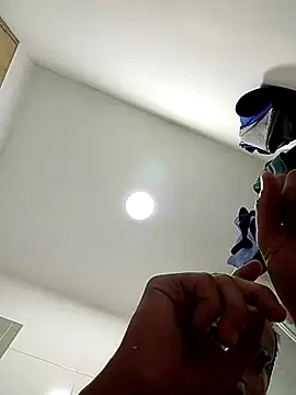soytorres92 online show from 05/28/26, 05:37