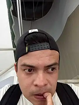soytorres92 online show from 07/06/26, 08:44