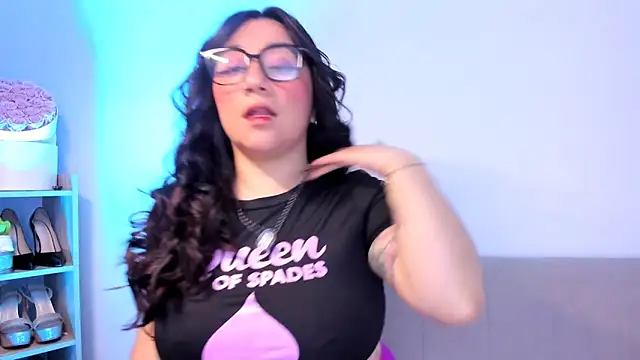 Snapshot of rose_xdd chatting on 02/25/26, 01:33 rose xdd online show from 02/25/26, 01:33