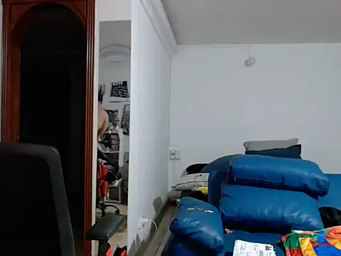 Snapshot of gonzzohunterr chatting on 02/04/26, 02:50 gonzzohunterr online show from 02/04/26, 02:50