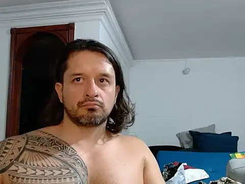 Snapshot of gonzzohunterr chatting on 03/21/26, 08:04 gonzzohunterr online show from 03/21/26, 08:04