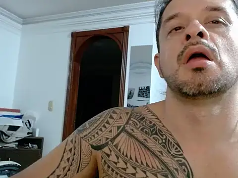 Snapshot of gonzzohunterr chatting on 03/14/26, 07:36 gonzzohunterr online show from 03/14/26, 07:36