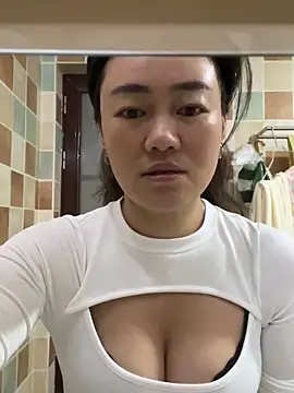 Snapshot of Molly-xiao chatting on 03/30/26, 11:17 Molly-xiao online show from 03/30/26, 11:17