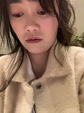 Snapshot of Molly-xiao chatting on 03/17/26, 11:13 Molly-xiao online show from 03/17/26, 11:13
