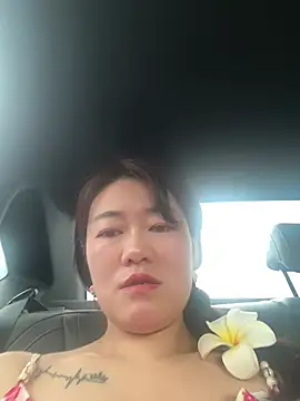 Snapshot of Molly-xiao chatting on 05/25/26, 04:01 Molly-xiao online show from 05/25/26, 04:01