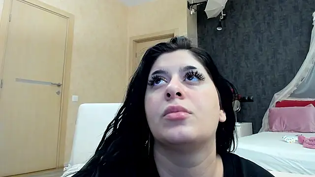 NayaNoirX online show from 01/15/26, 04:43