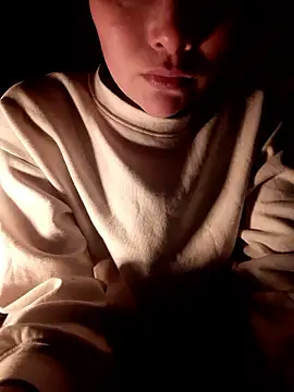 Snapshot of oh-july chatting on 01/09/26, 03:52 oh-july online show from 01/09/26, 03:52