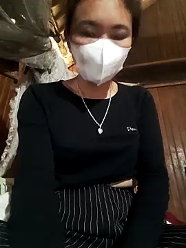 Snapshot of oh-july chatting on 01/19/26, 01:42 oh-july online show from 01/19/26, 01:42