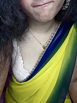 Snapshot of Saumyy chatting on 02/28/26, 04:17 Saumyy online show from 02/28/26, 04:17